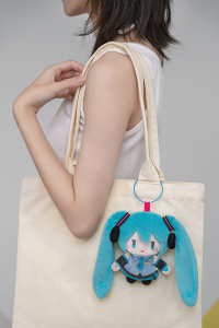 Character Vocal Series 01: Hatsune Miku Keychain Pouch