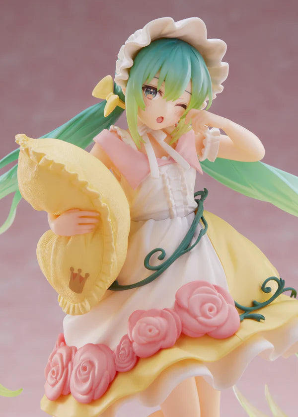 Hatsune Miku Wonderland Figure - Sleeping Beauty